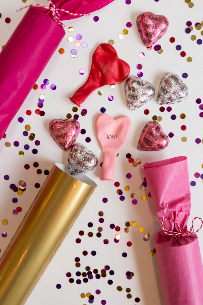 Valentines_Party_Poppers_006